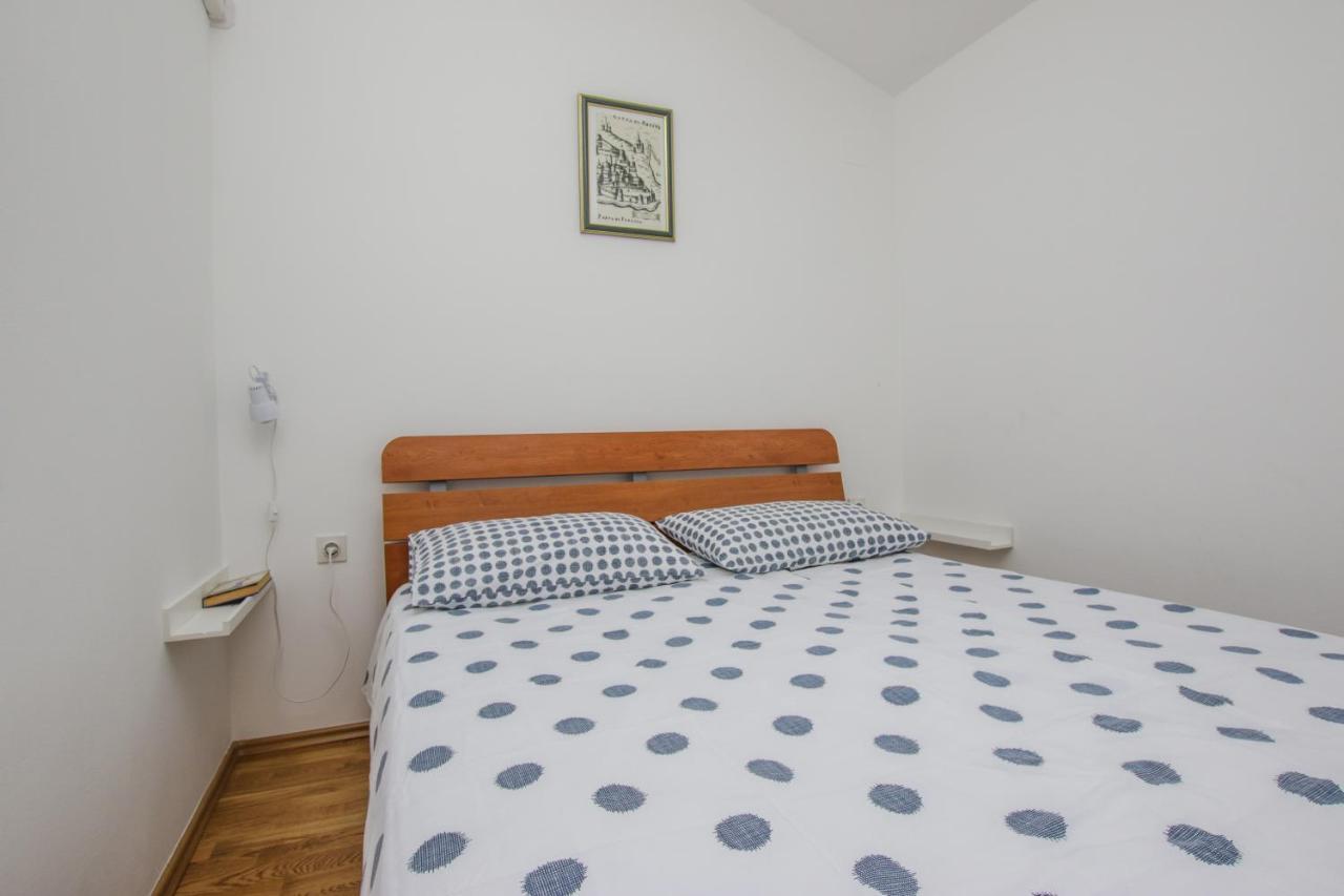 Apartments Cvitan 1. Floor Poreč Exteriör bild